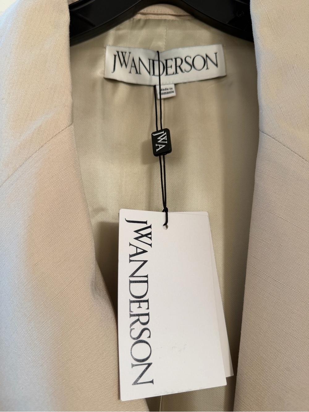 JW ANDERSON Cream Tie-Waist Blazer - Picture 2 of 7